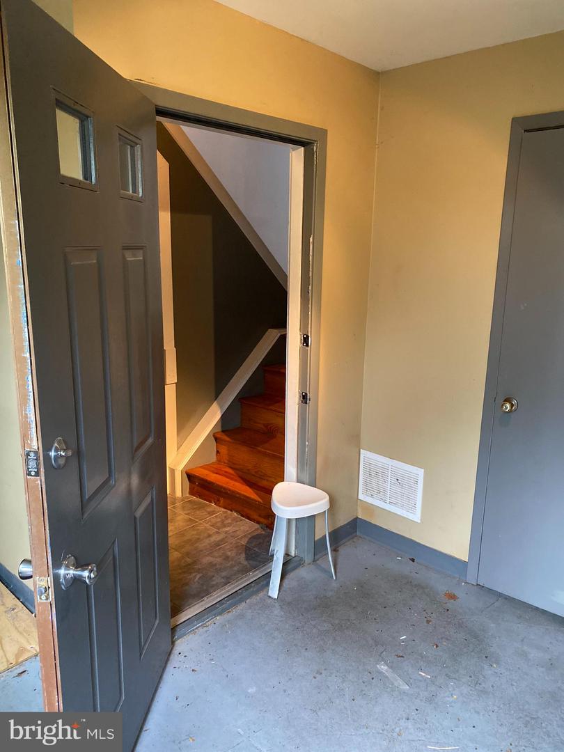 1550 E Montgomery Ave