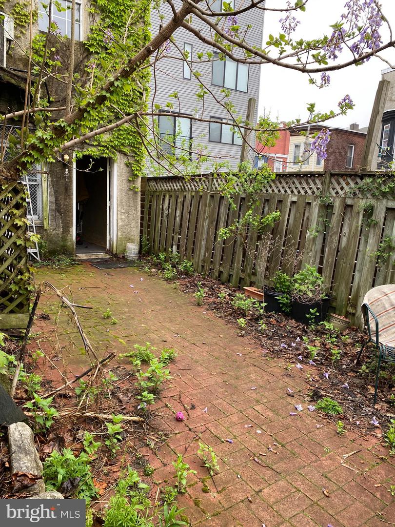 1550 E Montgomery Ave