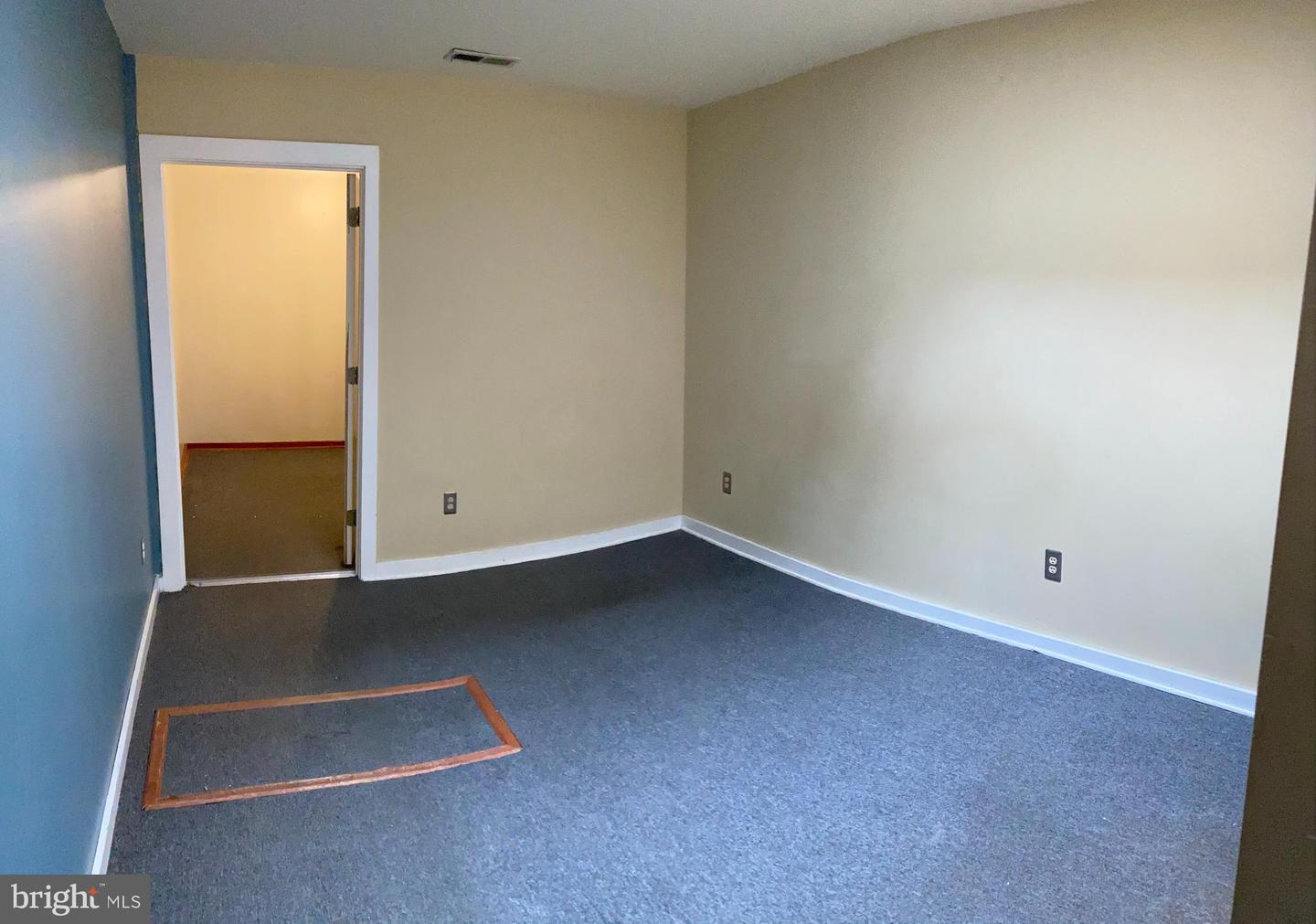 1550 E Montgomery Ave