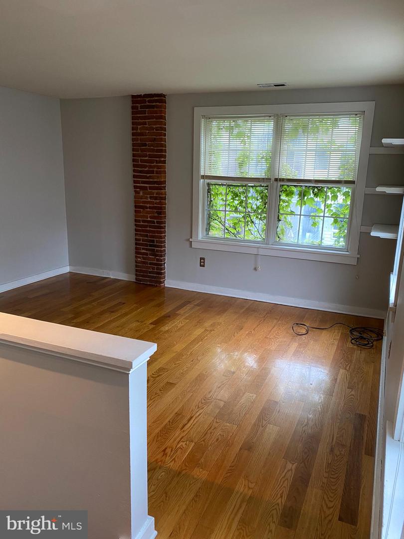 1550 E Montgomery Ave