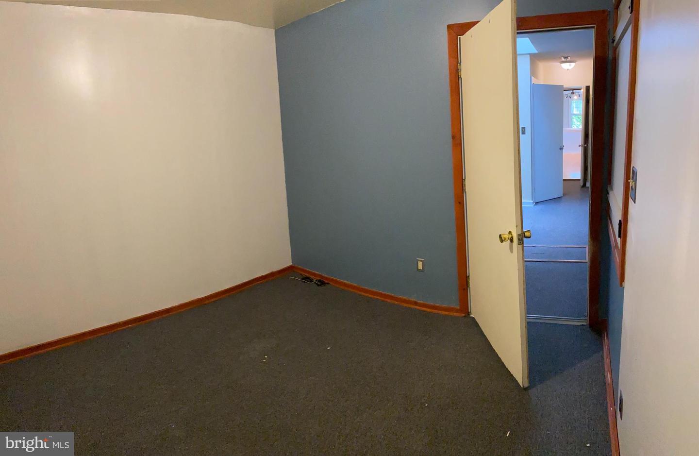 1550 E Montgomery Ave