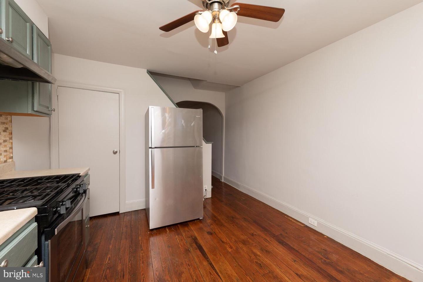 26 W Manheim St
