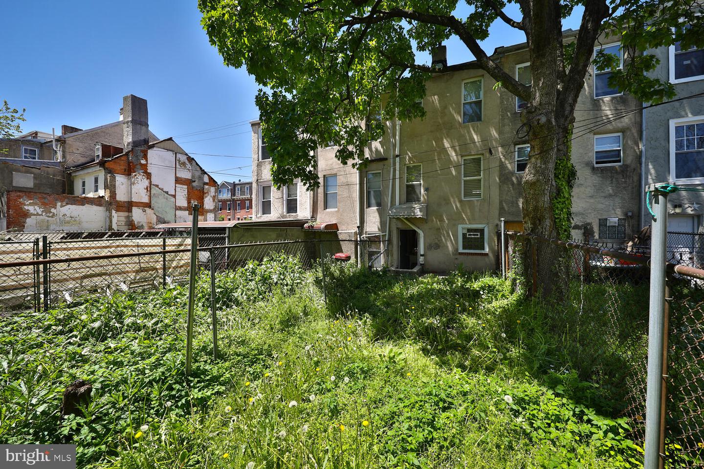 26 W Manheim St