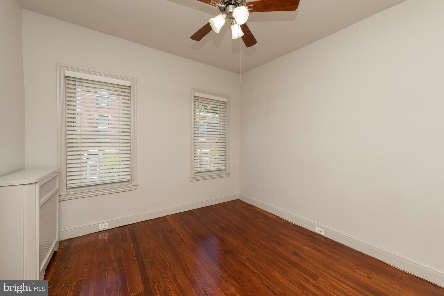 26 W Manheim St