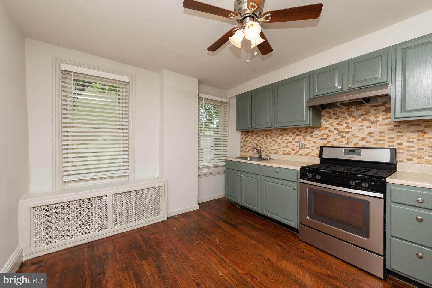 26 W Manheim St