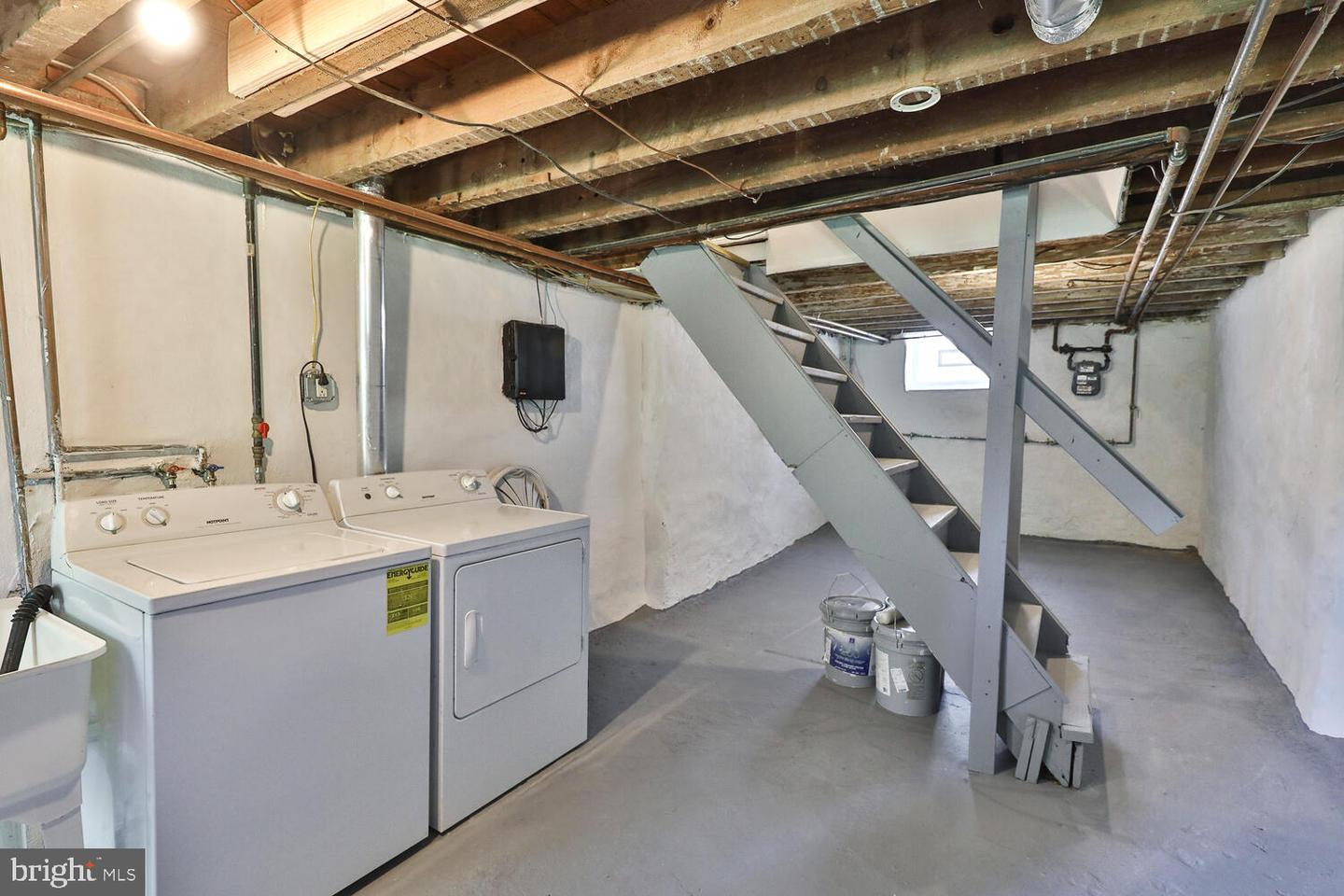 26 W Manheim St