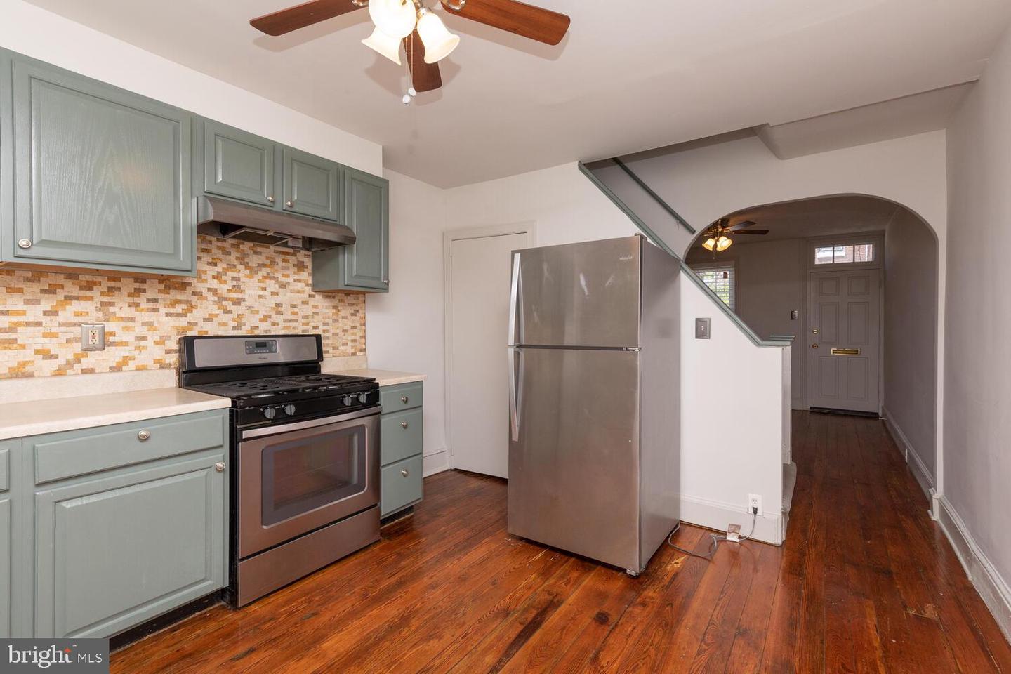 26 W Manheim St