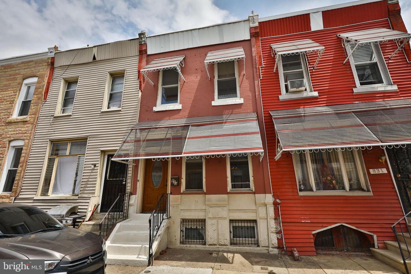 833 N Hutton St