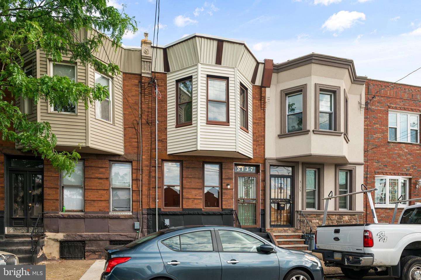 3137 Edgemont St