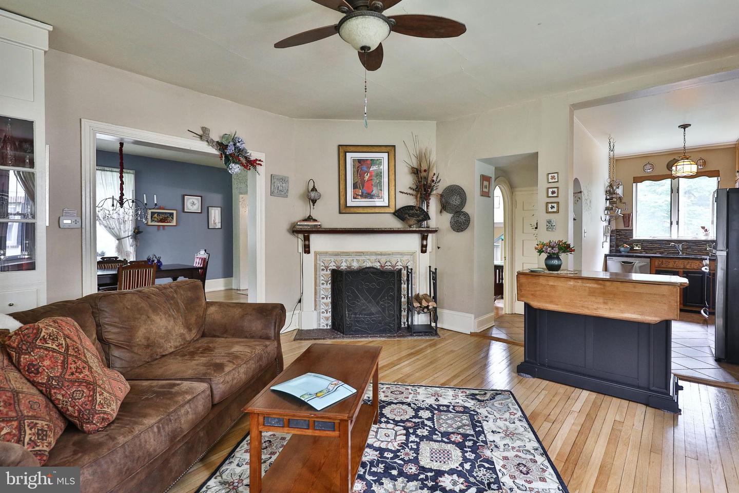 3000 Midvale Ave