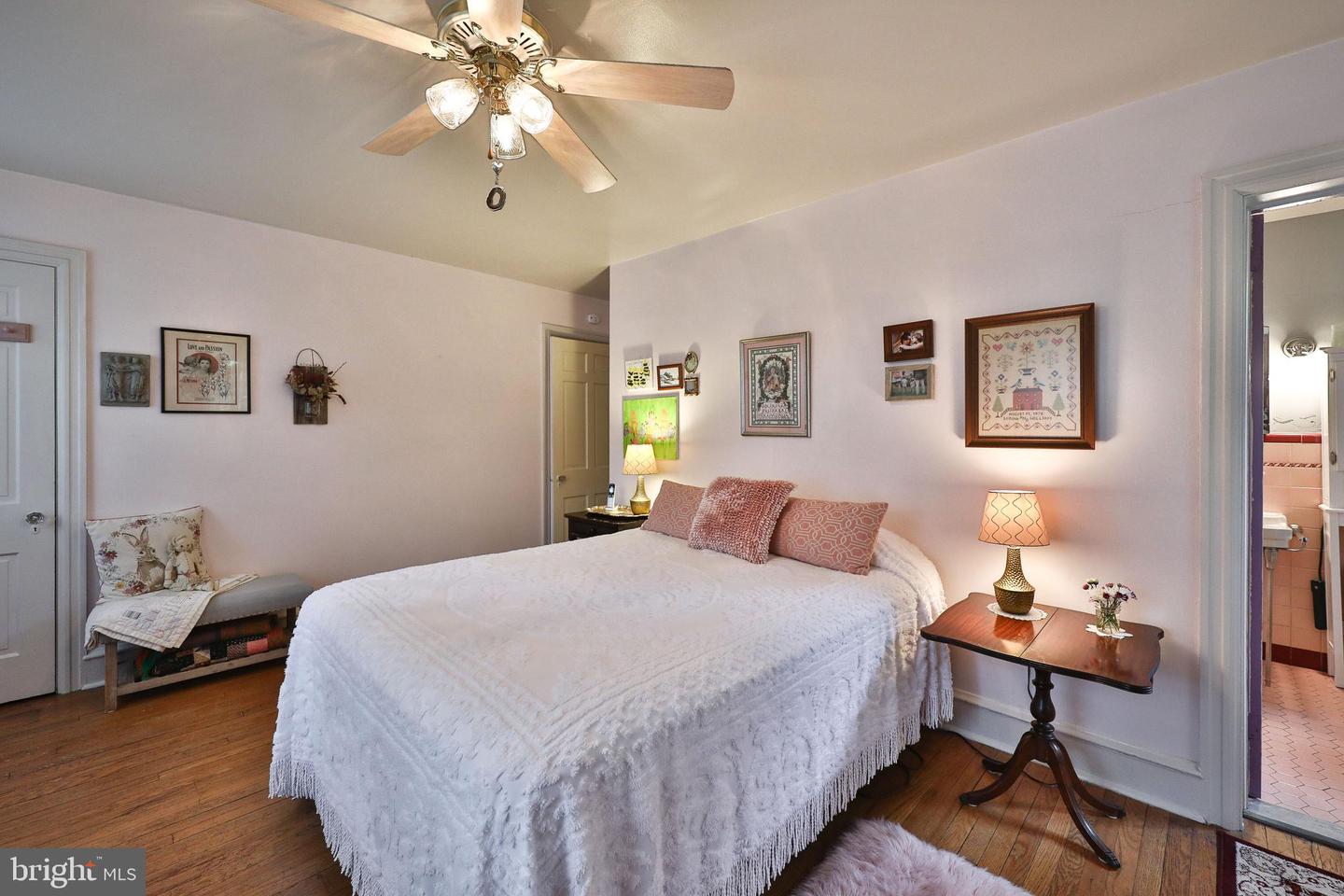 3000 Midvale Ave