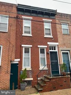 728 Saint Albans St
