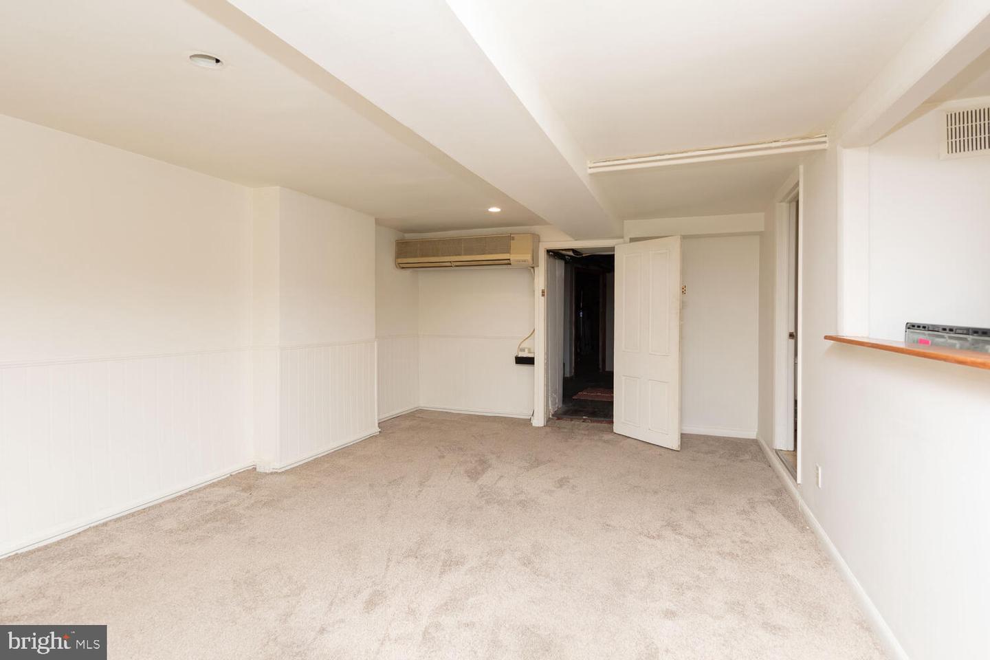 6114 Wissahickon Ave