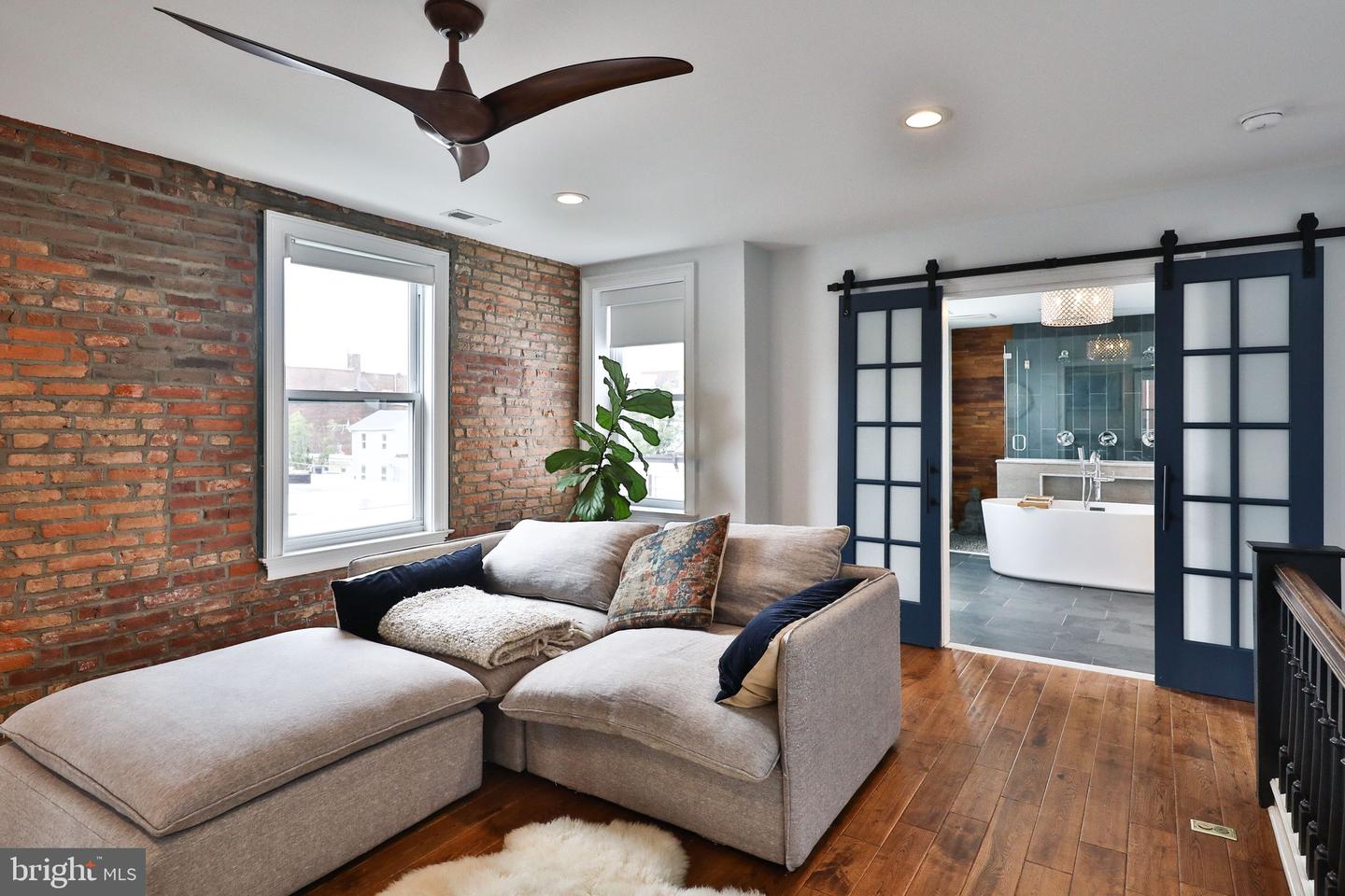 2036-38 N Hancock St