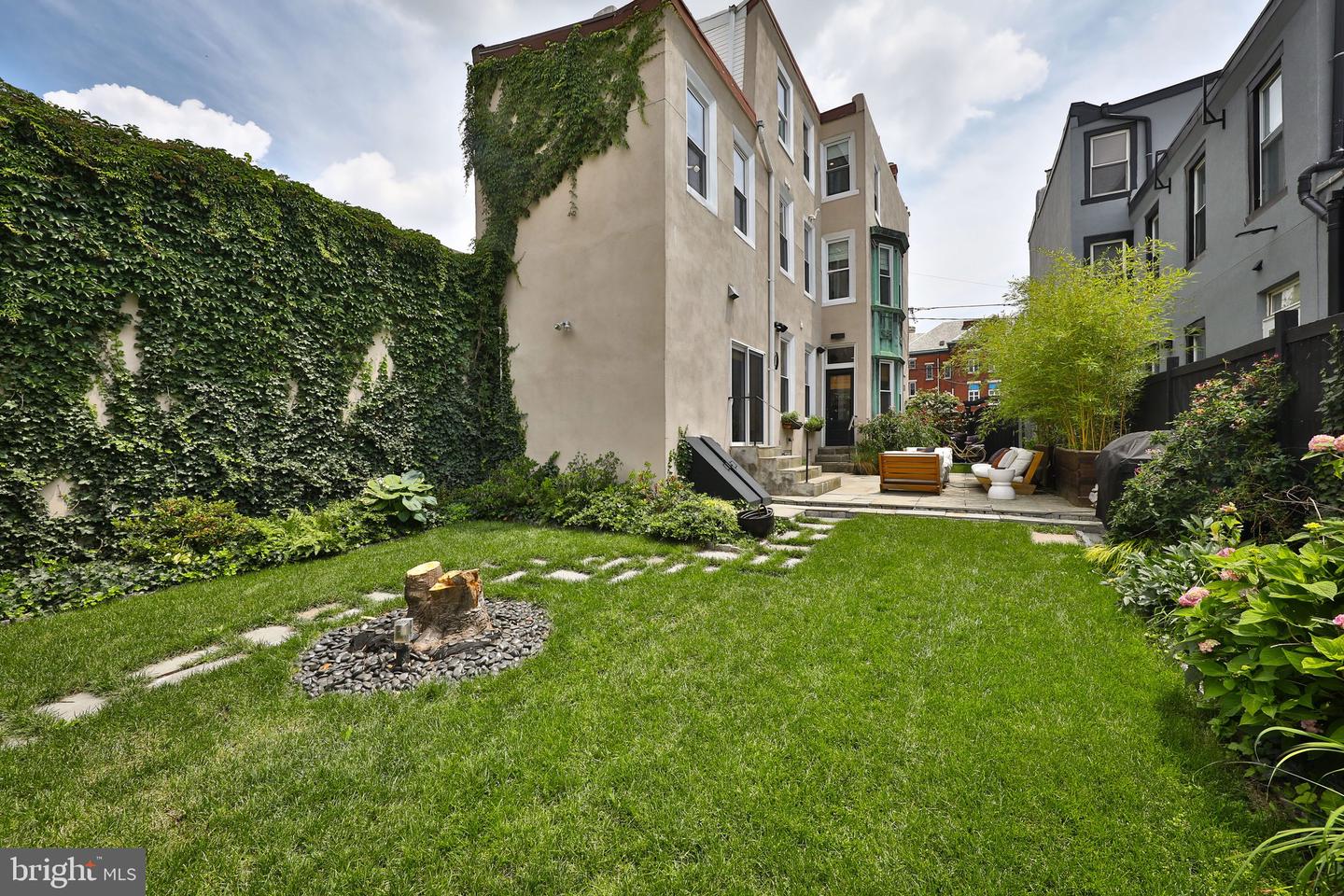 2036-38 N Hancock St