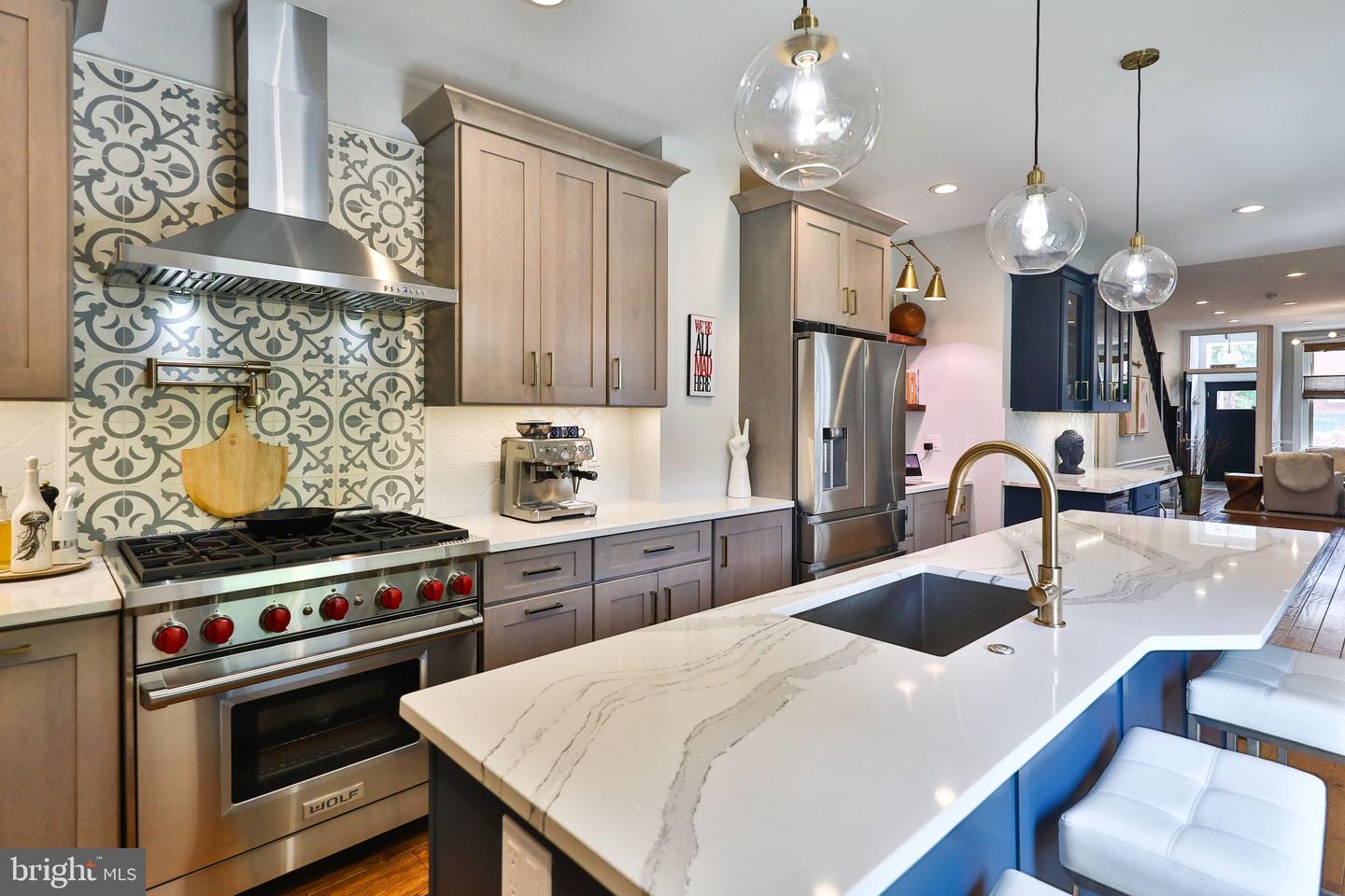 2036-38 N Hancock St