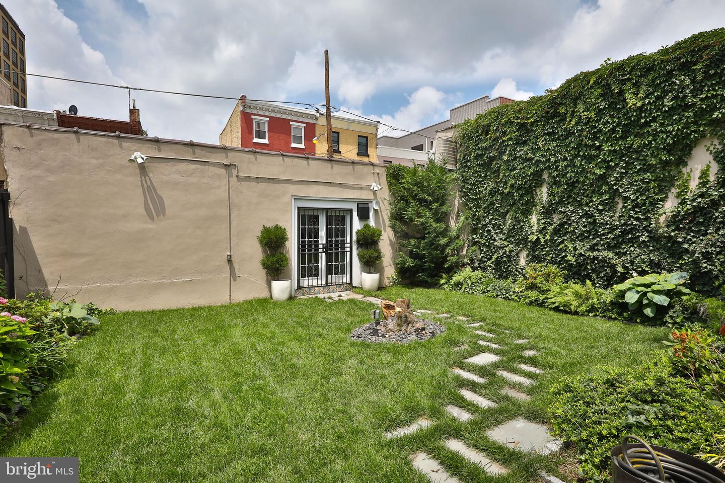 2036-38 N Hancock St