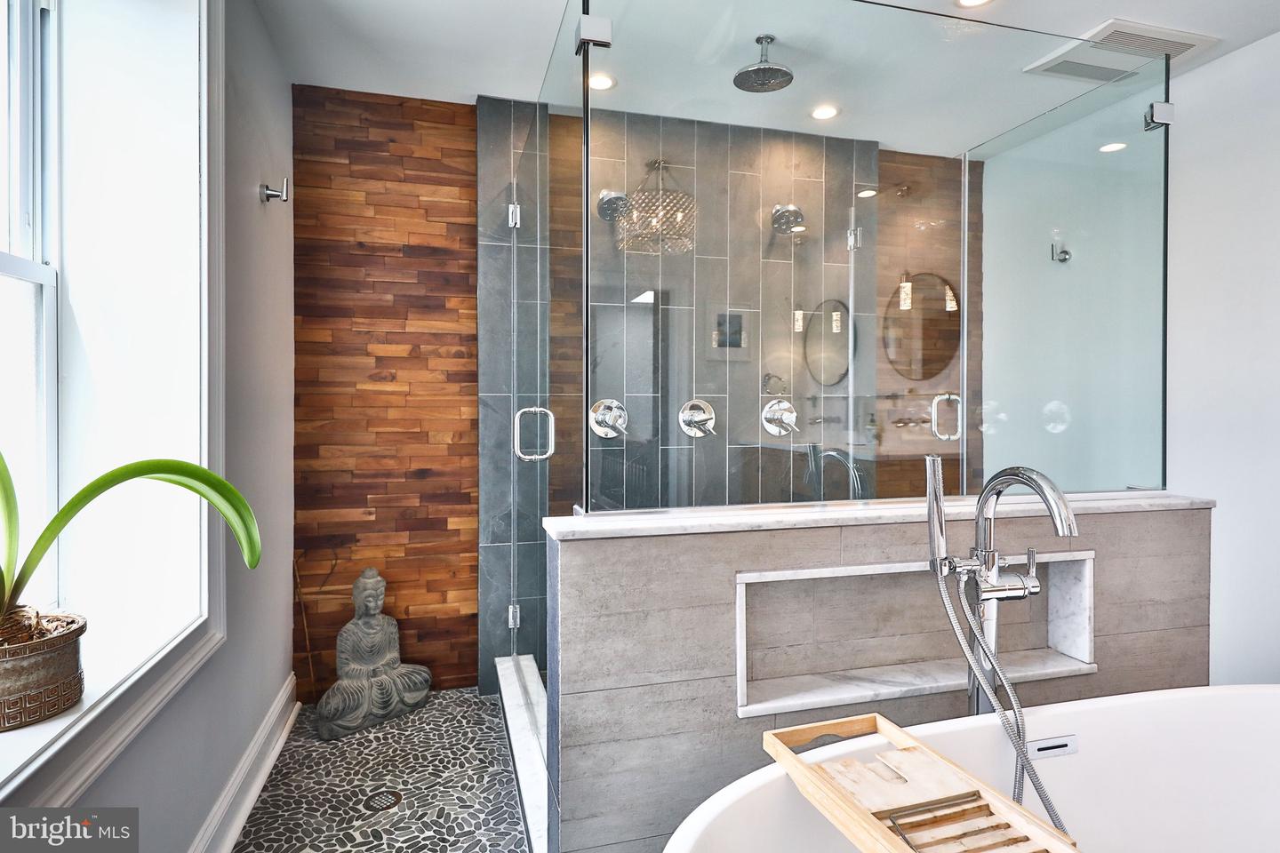 2036-38 N Hancock St