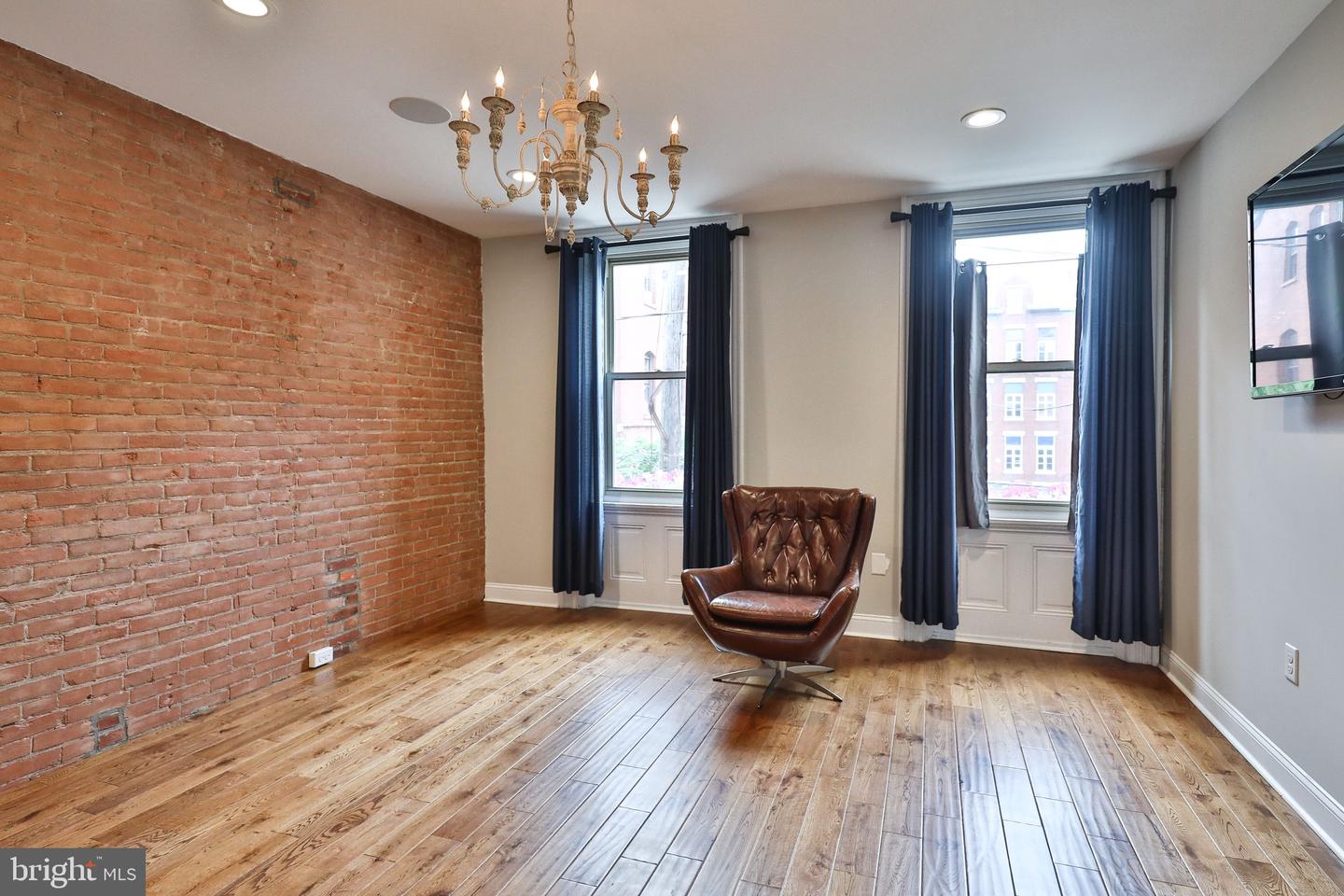 2036-38 N Hancock St