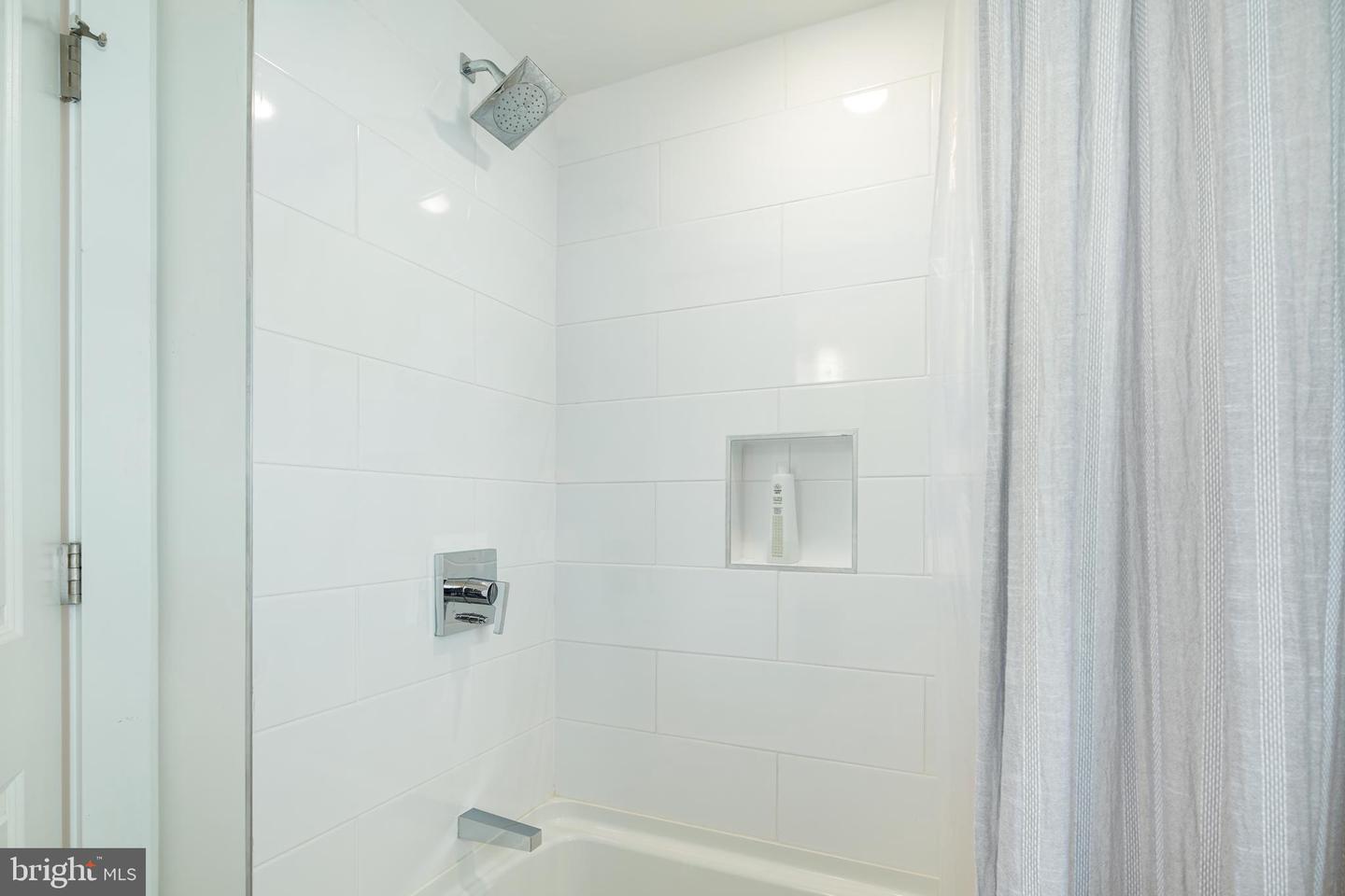 1429 Germantown Ave #6b