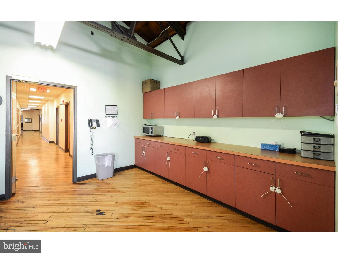 5-7 W Mount Airy Ave