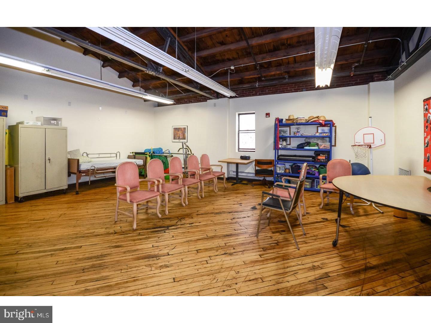 5-7 W Mount Airy Ave