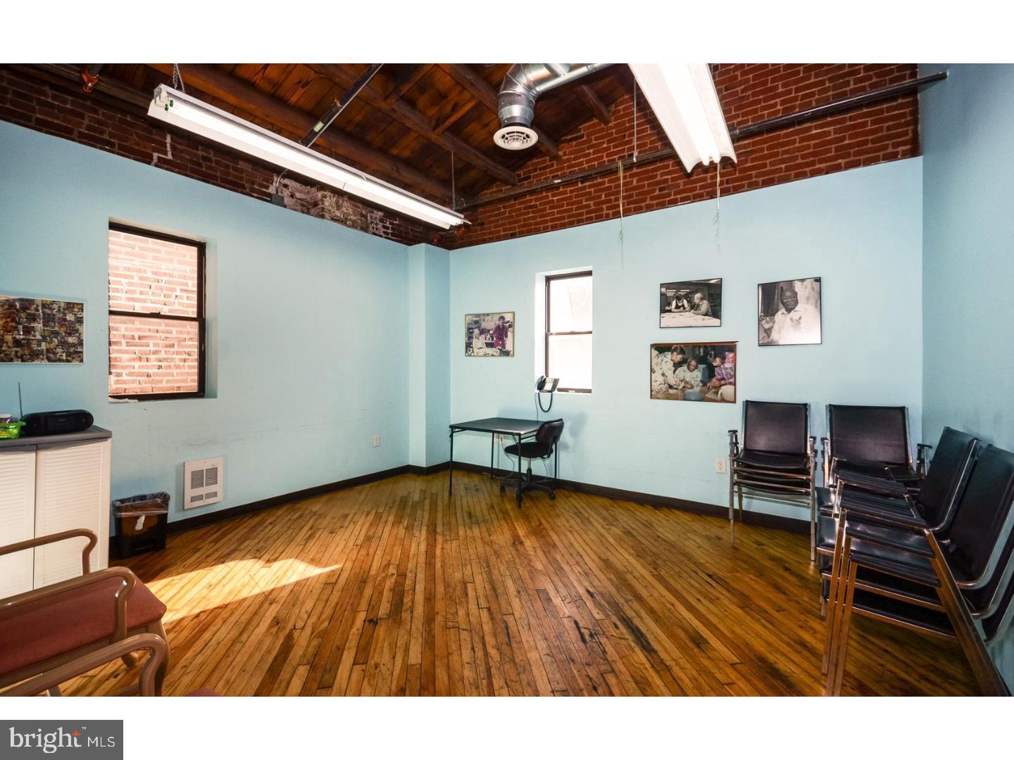 5-7 W Mount Airy Ave