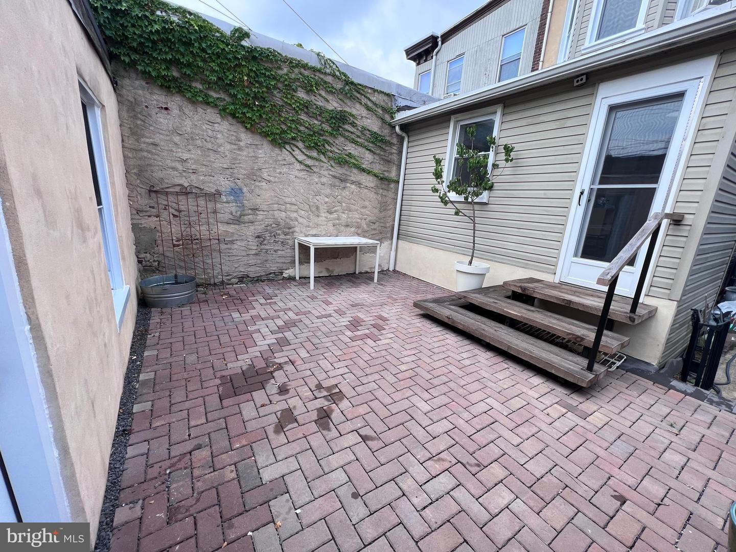 2109 N Howard Street #1