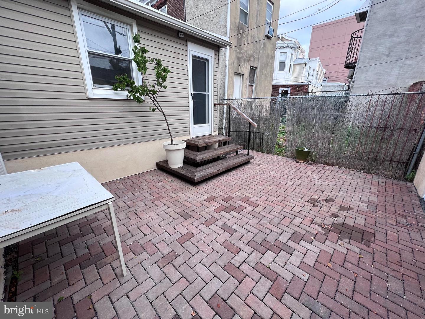 2109 N Howard Street #1