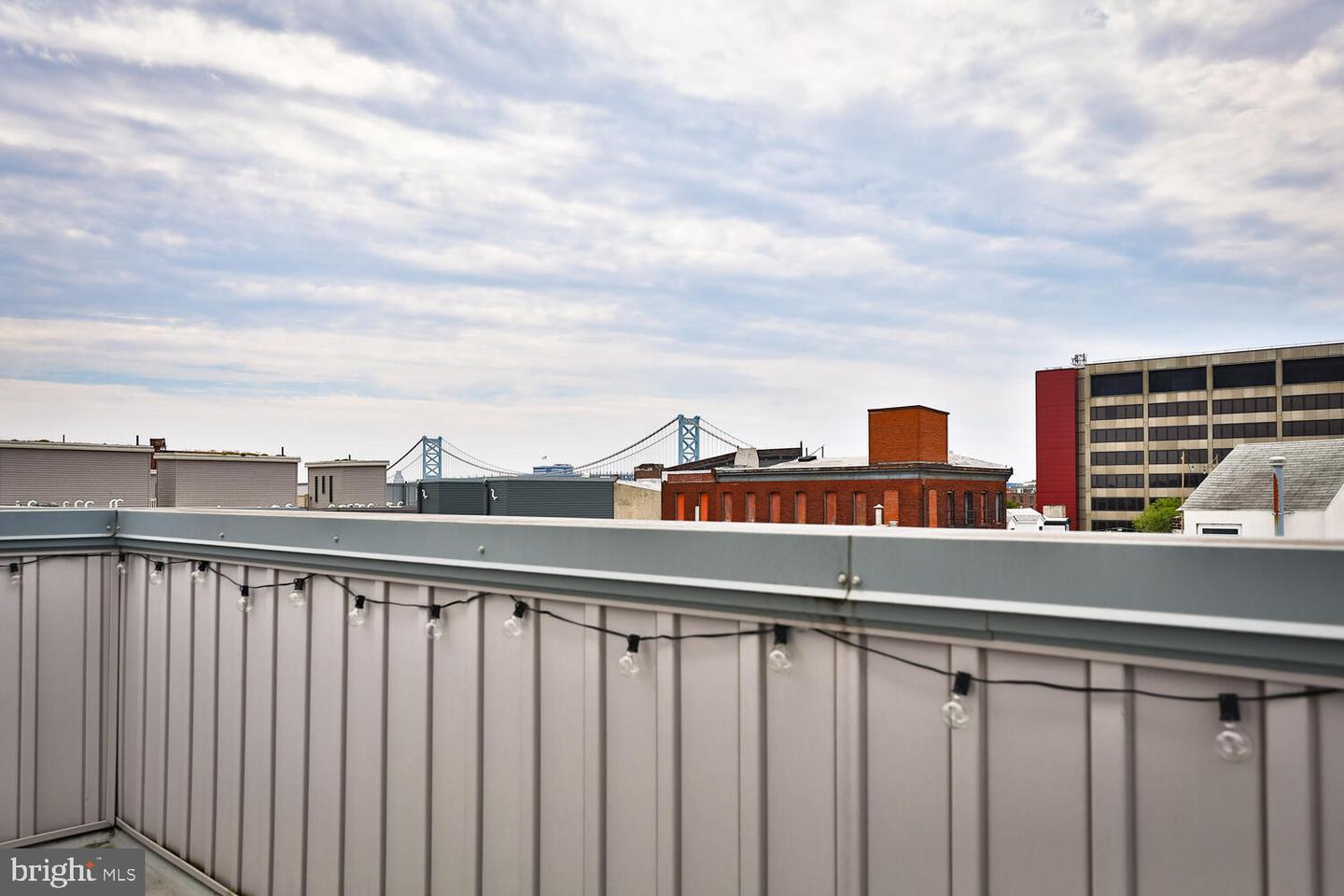 608 N Galloway St #F