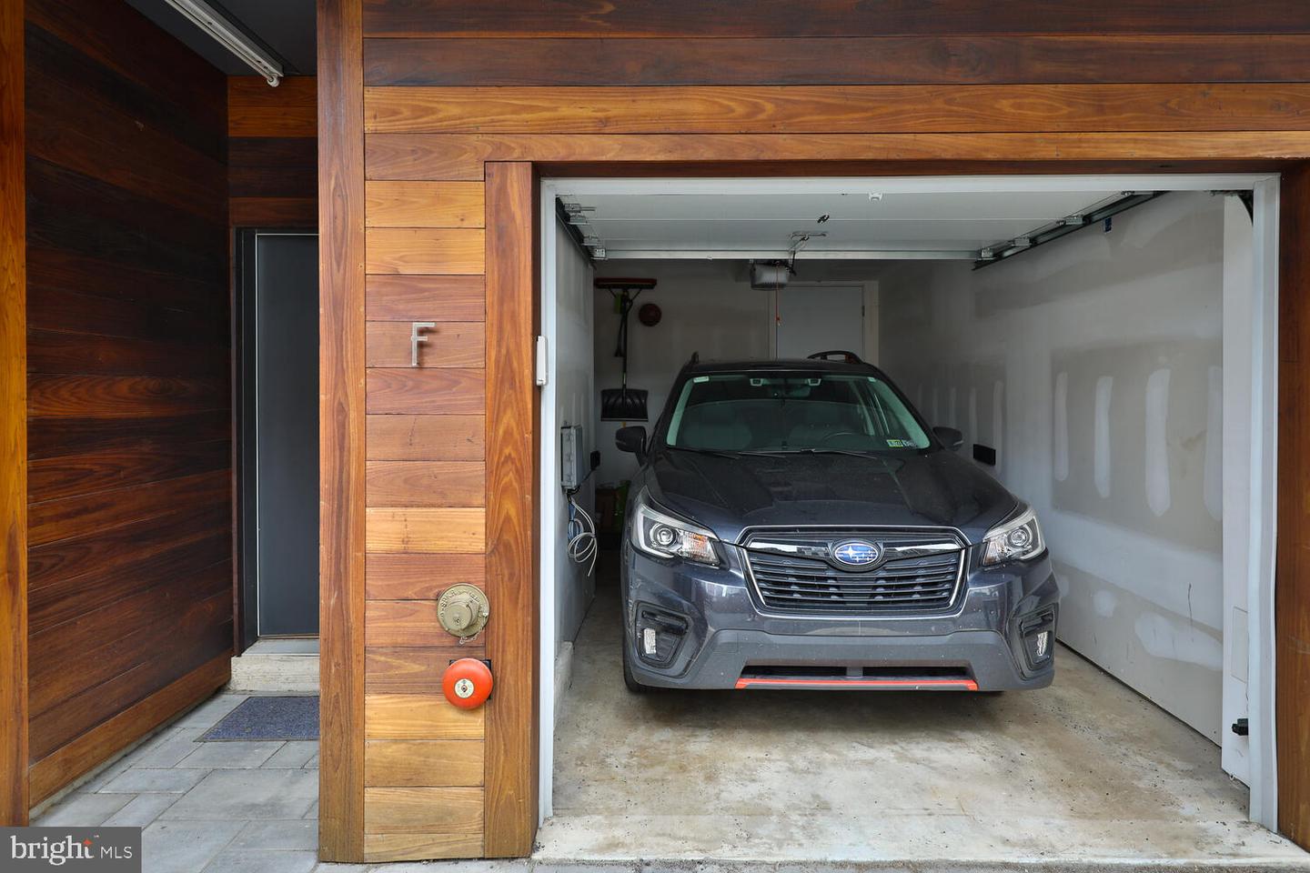 608 N Galloway St #F