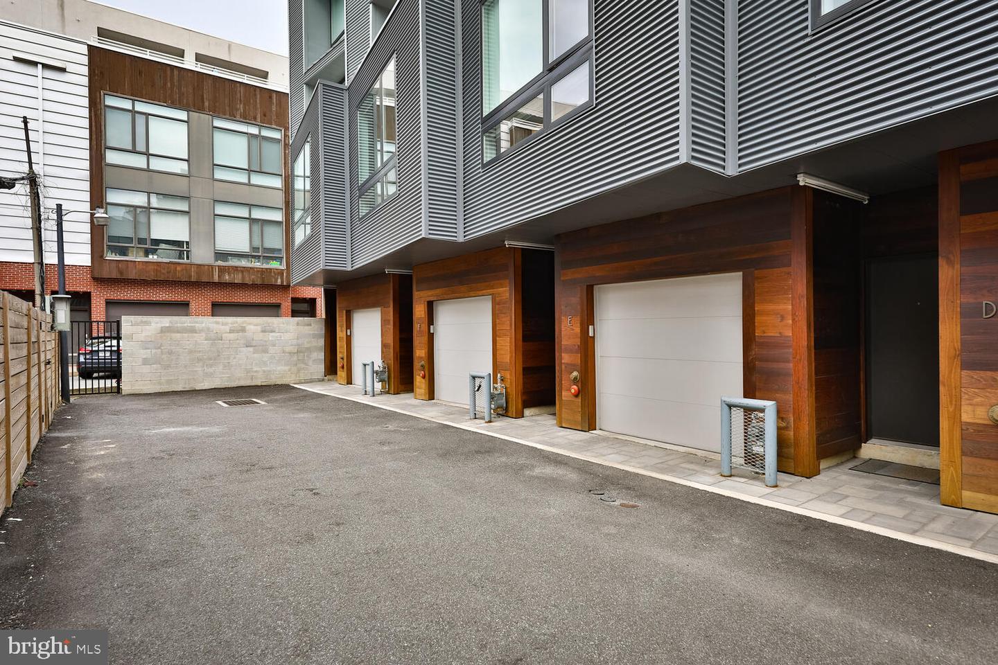 608 N Galloway St #F