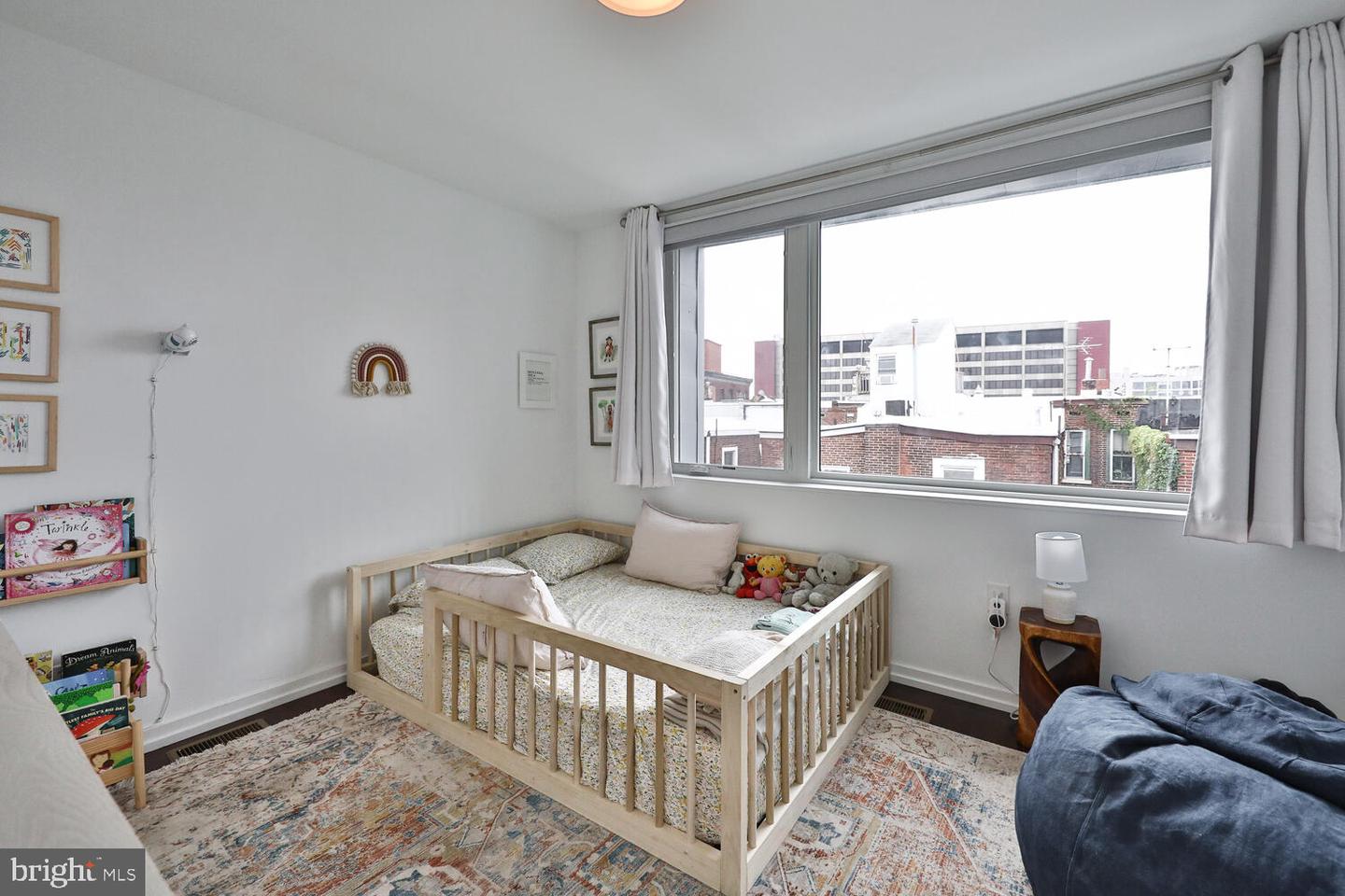 608 N Galloway St #F