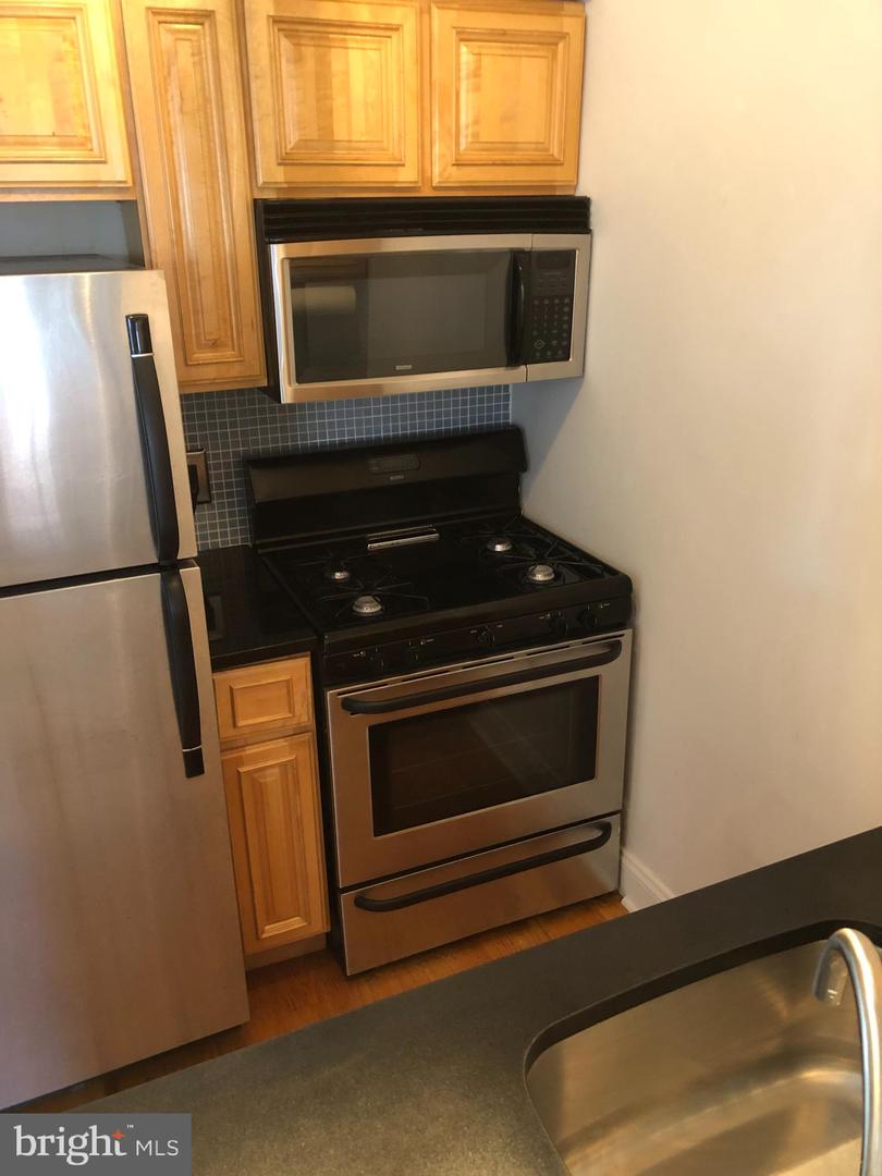 2015-17 Christian St #C