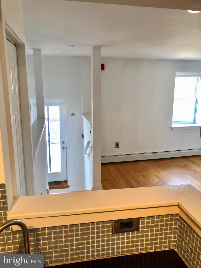 2015-17 Christian St #C