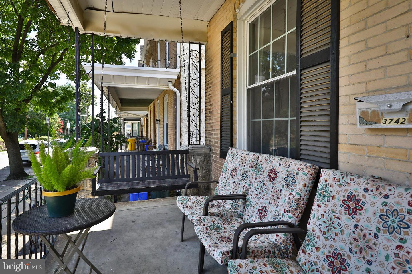 3742 Manayunk Ave