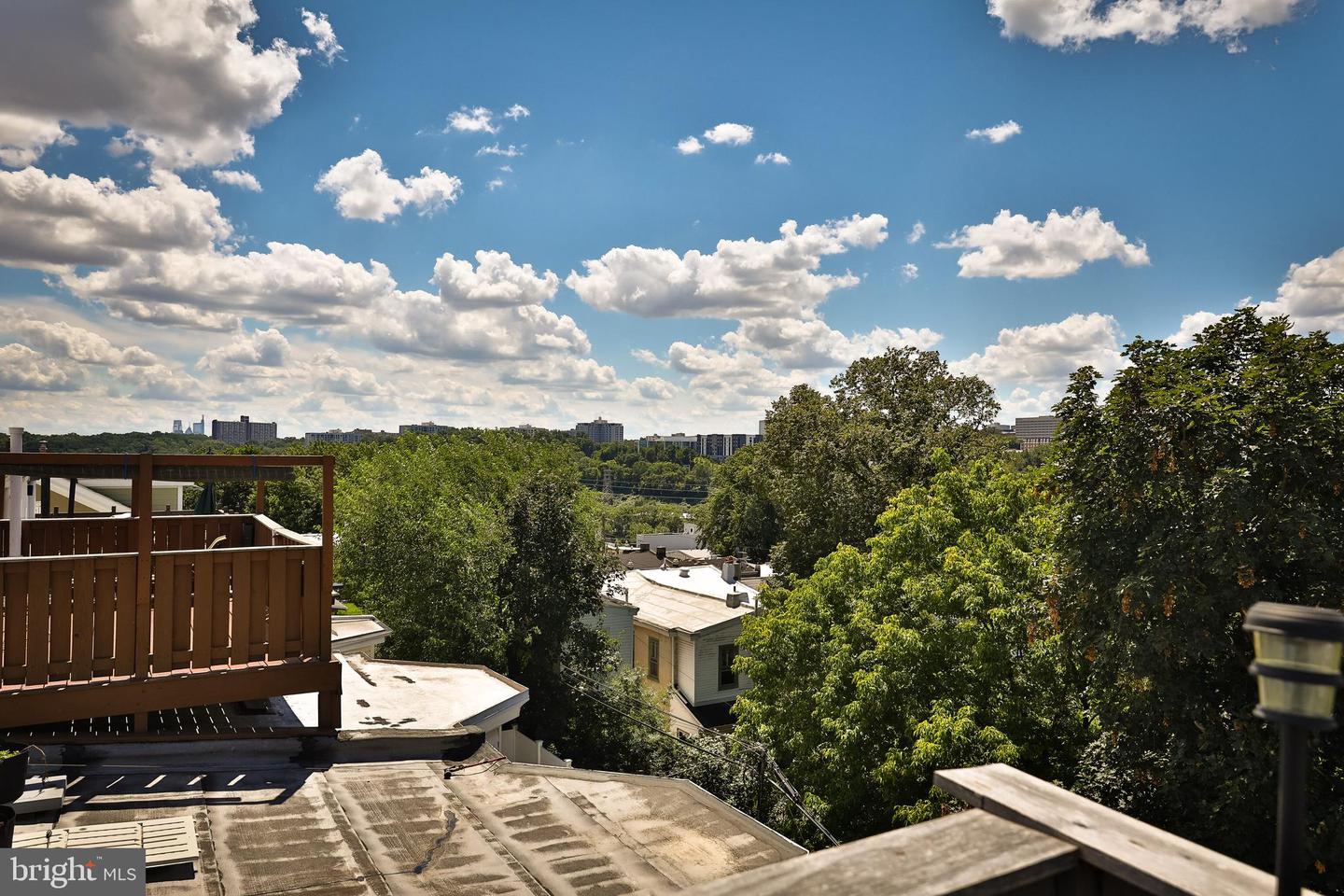 3742 Manayunk Ave