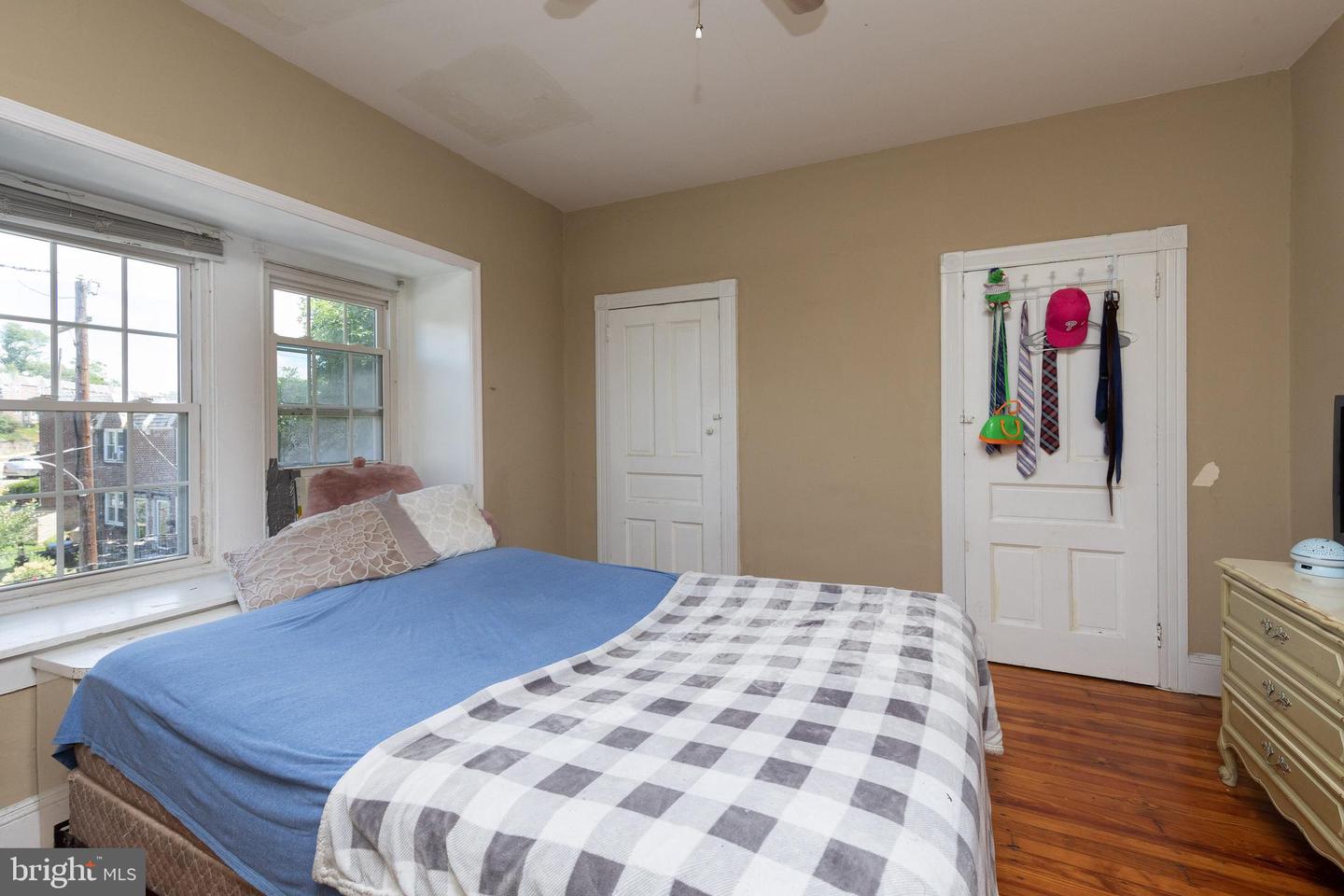 3742 Manayunk Ave