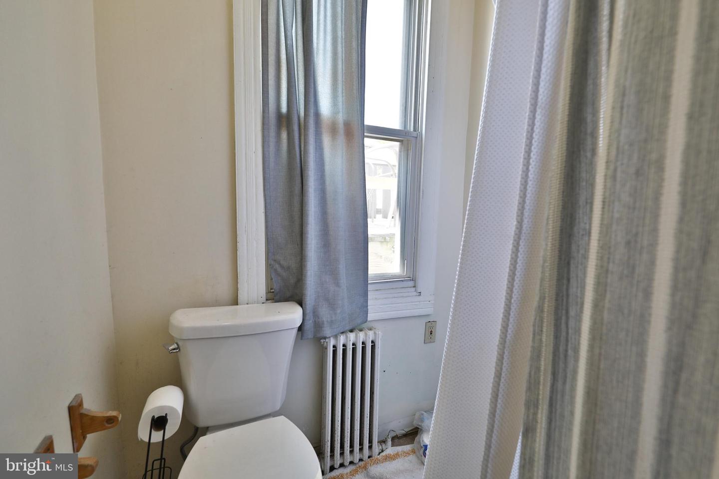 3742 Manayunk Ave