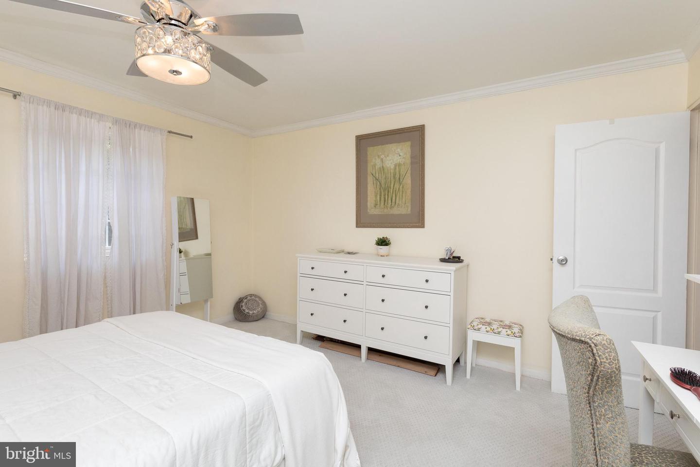 7300 Cresheim Rd #C20