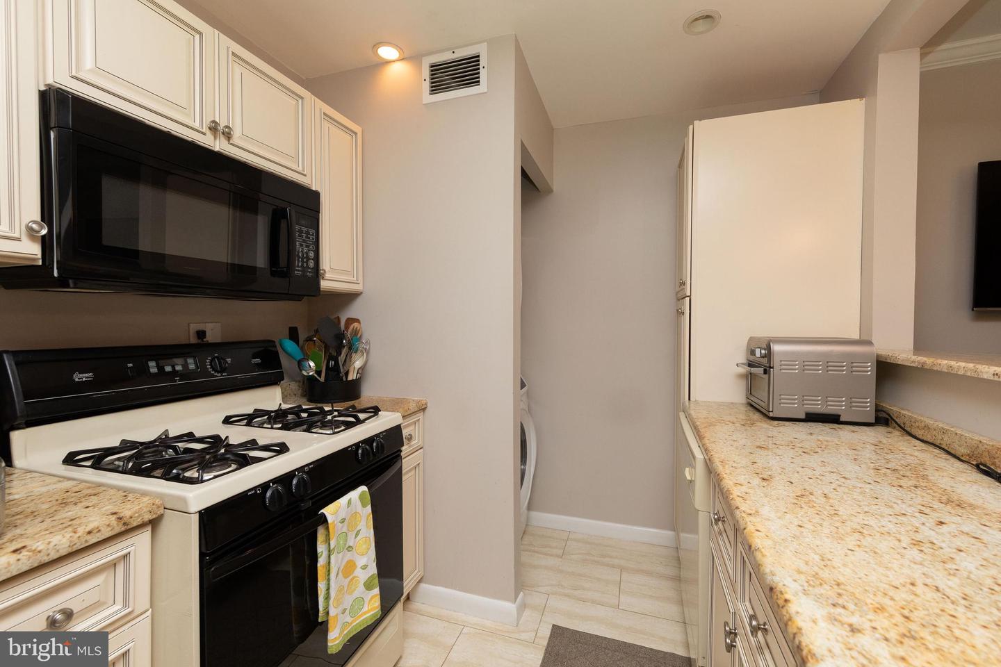 7300 Cresheim Rd #C20