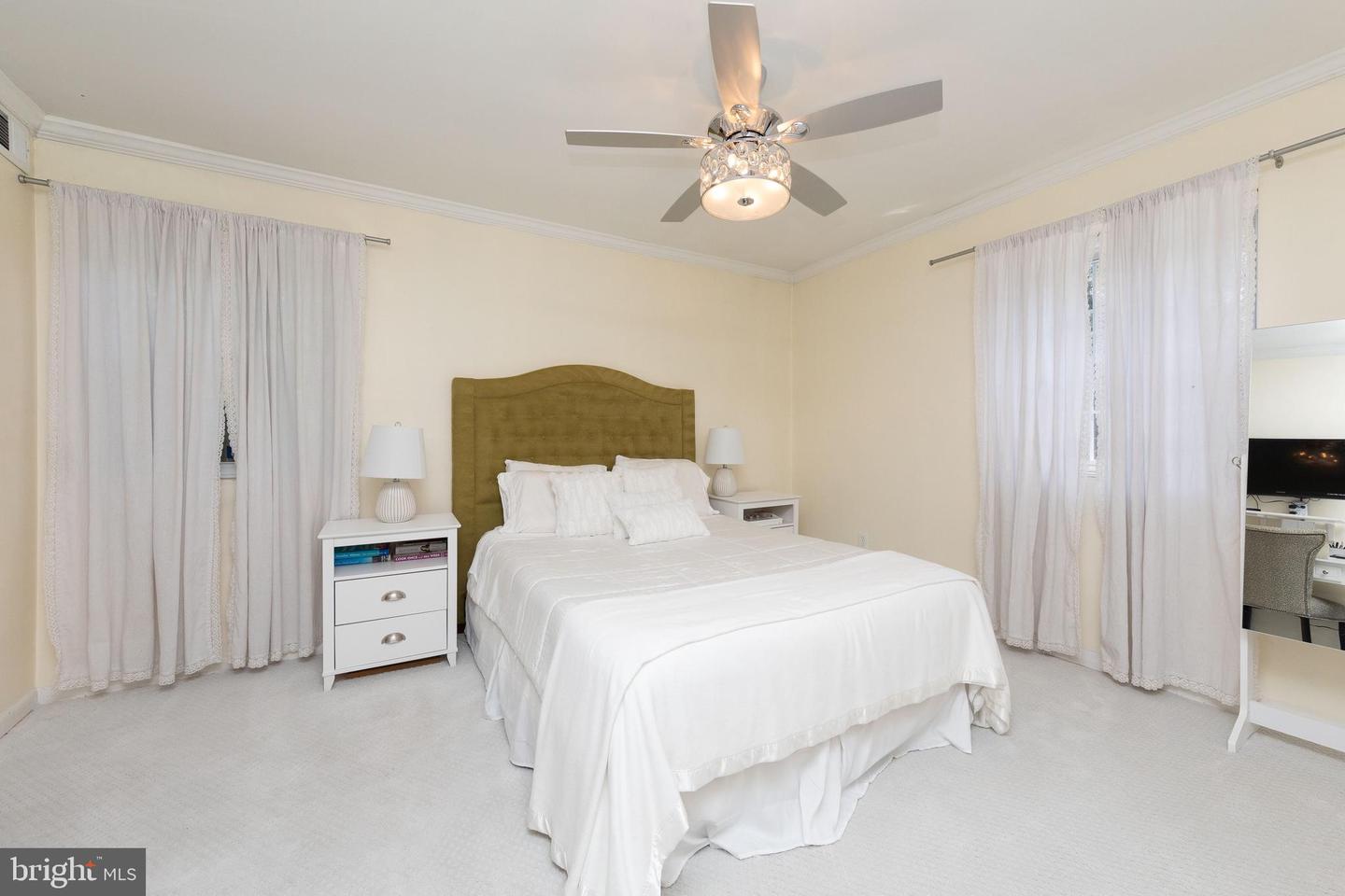 7300 Cresheim Rd #C20