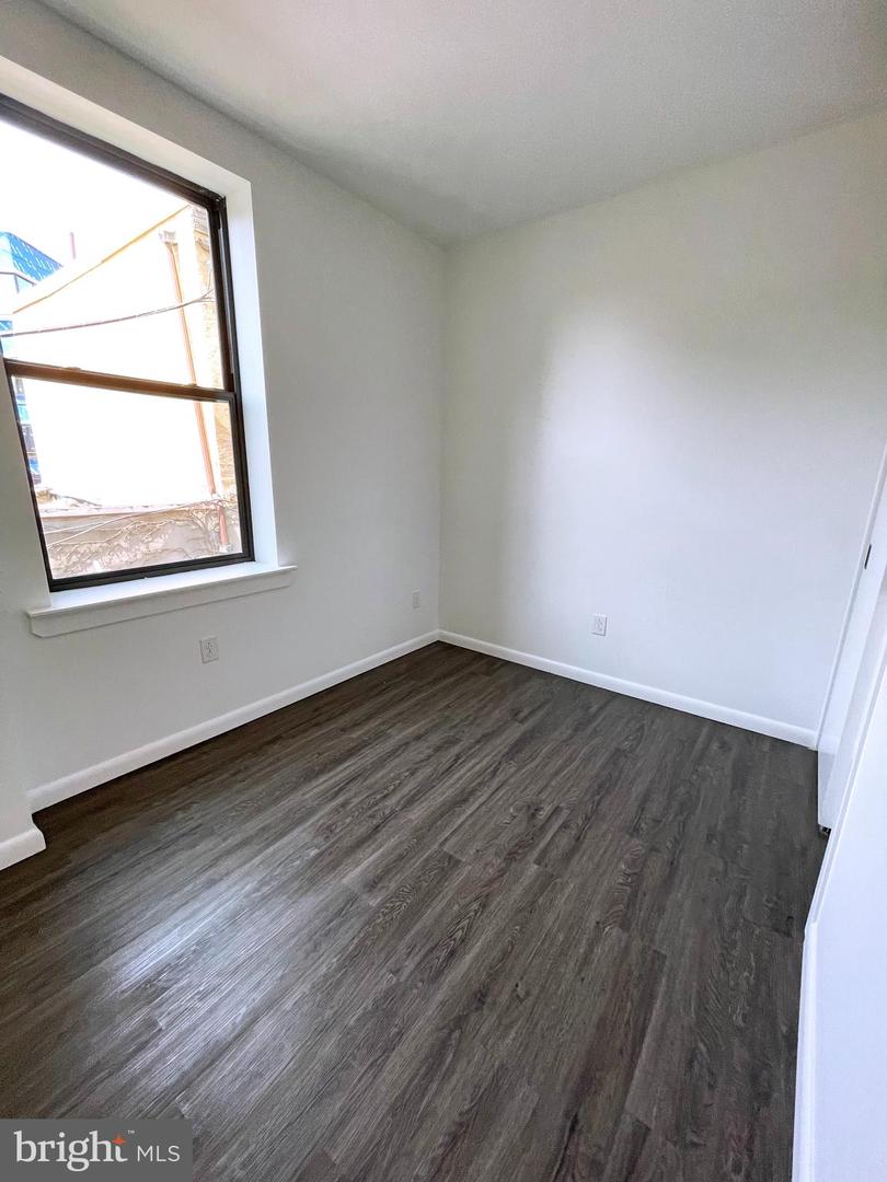 3200 Kensington Ave #3h