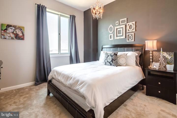 901 Penn #R1905