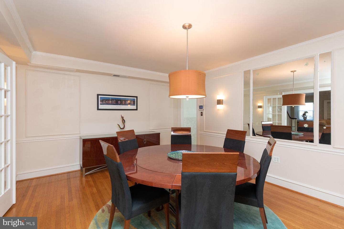 804 E Phil Ellena St