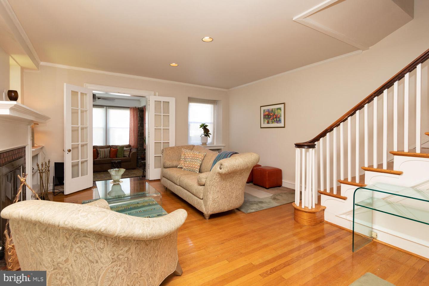 804 E Phil Ellena St