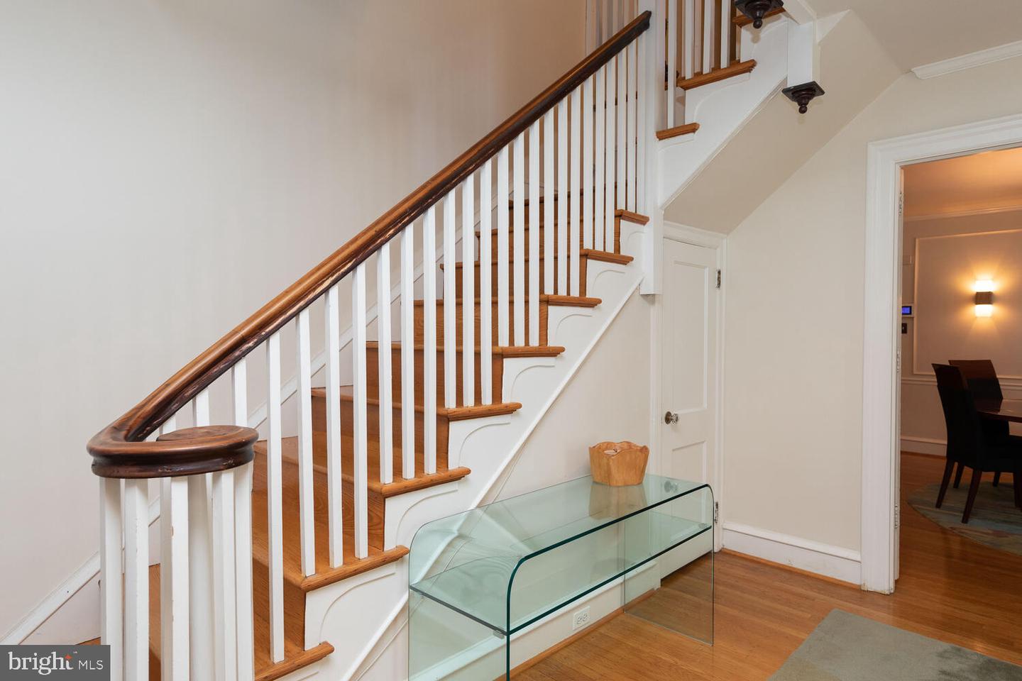 804 E Phil Ellena St