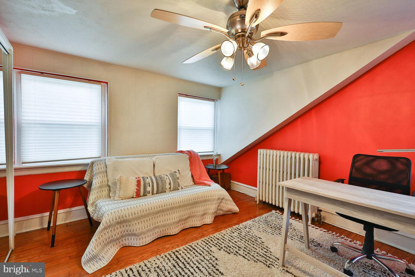 804 E Phil Ellena St