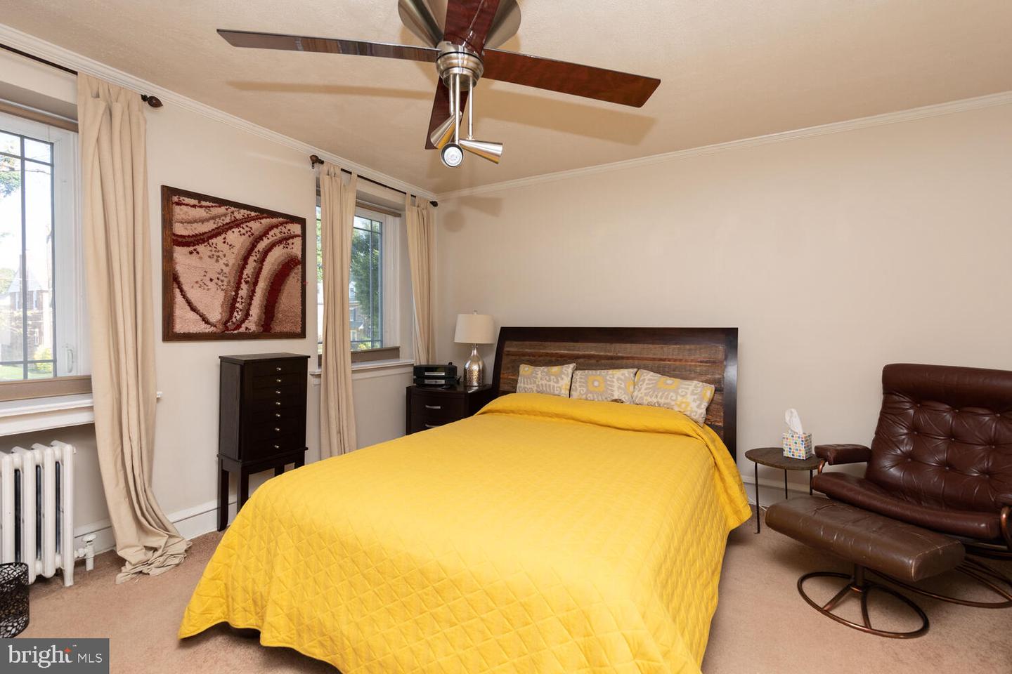 804 E Phil Ellena St