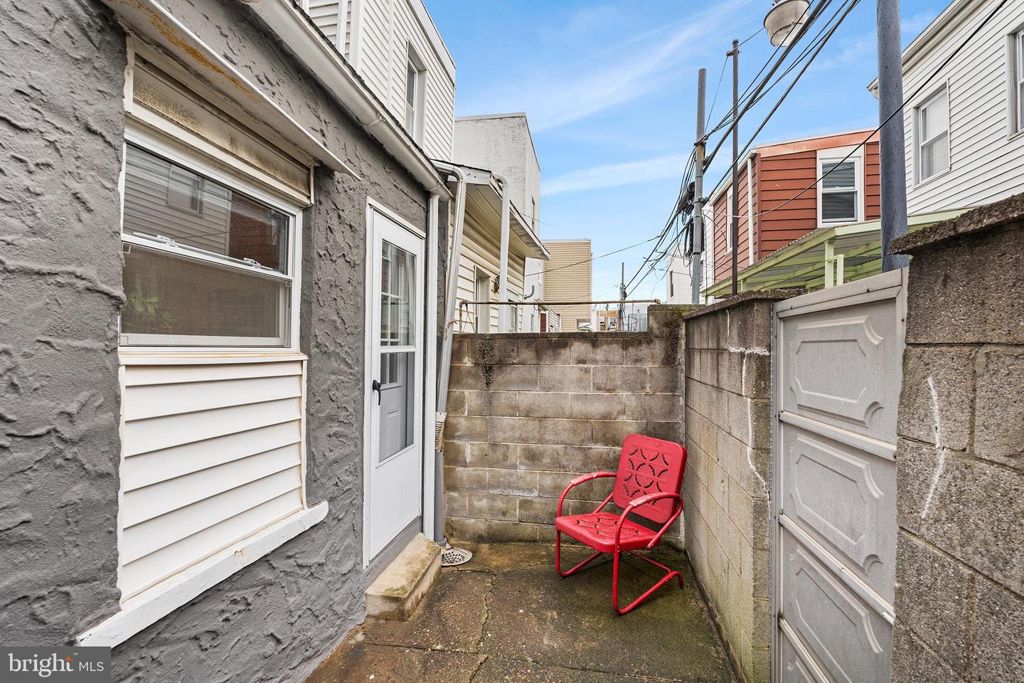 328 Mercy St